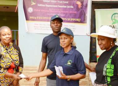 Christmas with Widows 2024 — photo 6